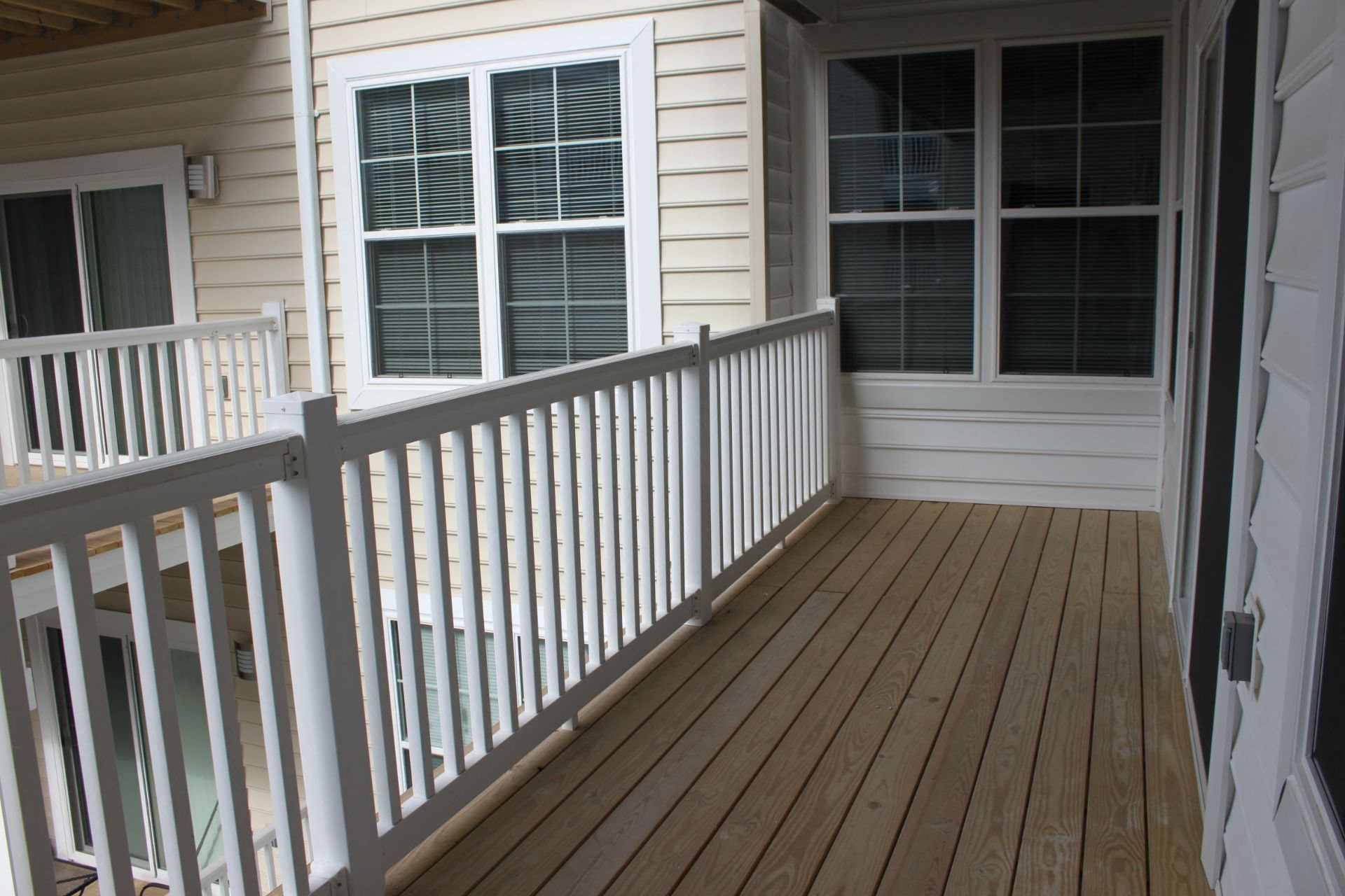 Interiors Apartments with Patio or Balcony-MetroPlace at Town Center, Camp Springs Maryland